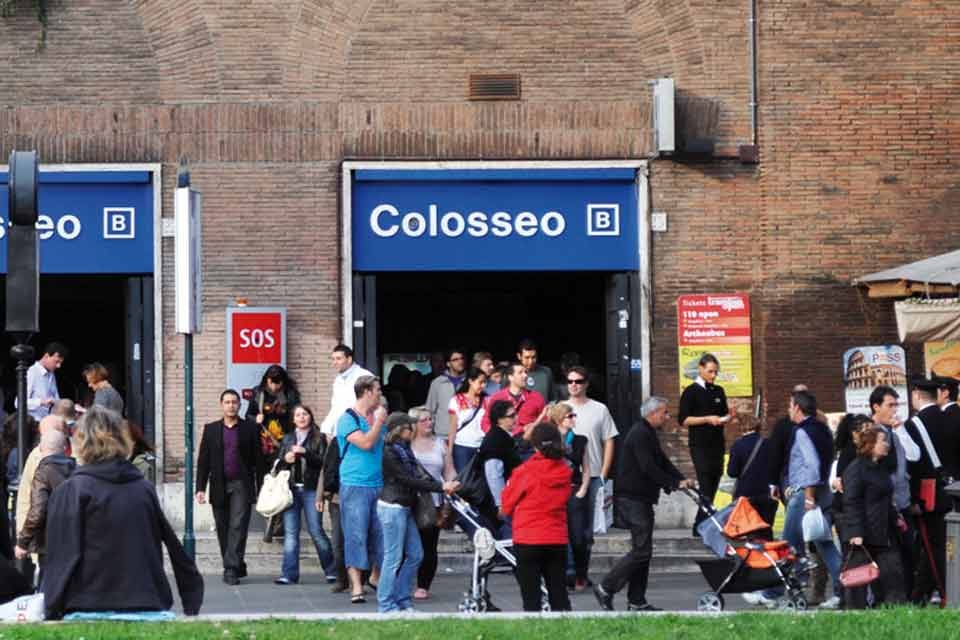 Colosseo a rischio per la nuova metro?