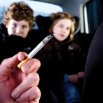 Fumo: stop alle sigarette in automobile