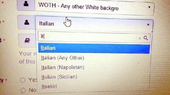 Gran Bretagna, questionario shock: “Siete italiani, siciliani o napoletani?”