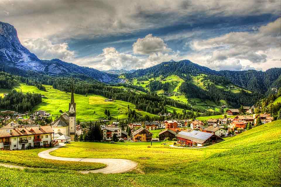 La provincia di Bolzano dice no alle case per i
