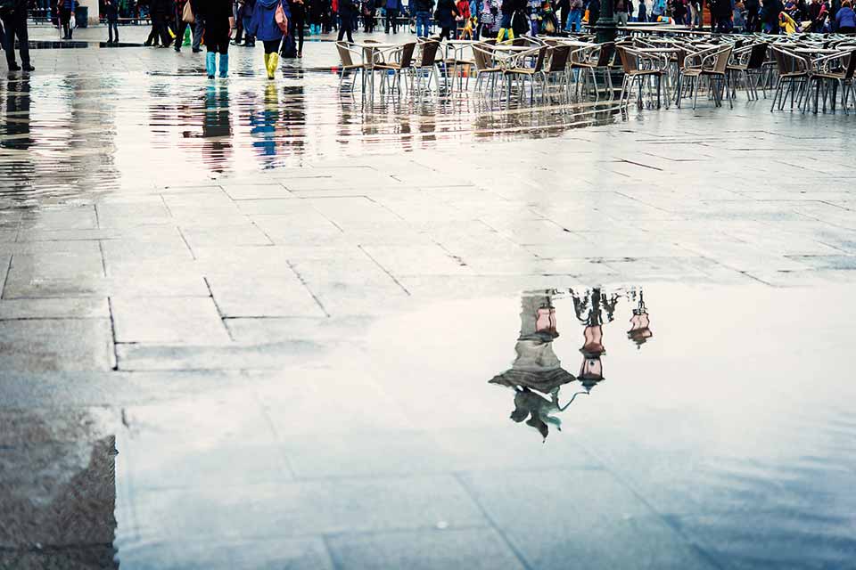 Acqua alta a Venezia. E poi miliardi e tante parole