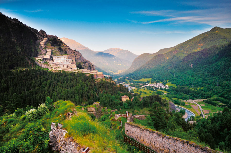 Le Piémont, de montagnes, de collines et de villes